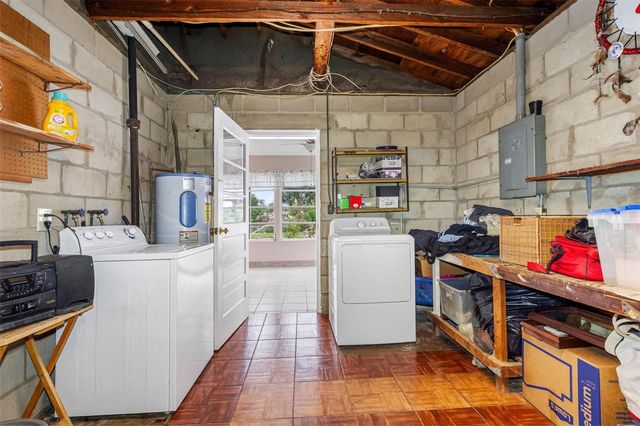 126 W GRAPEFRUIT CIRCLE, Clearwater, FL 33759