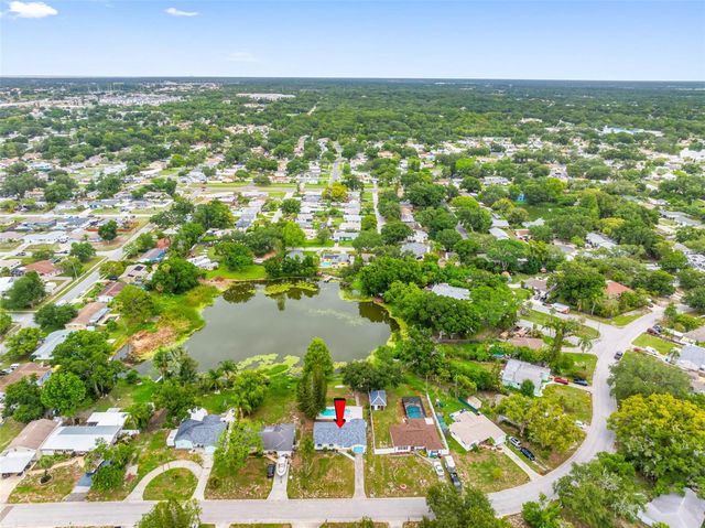 126 W GRAPEFRUIT CIRCLE, Clearwater, FL 33759