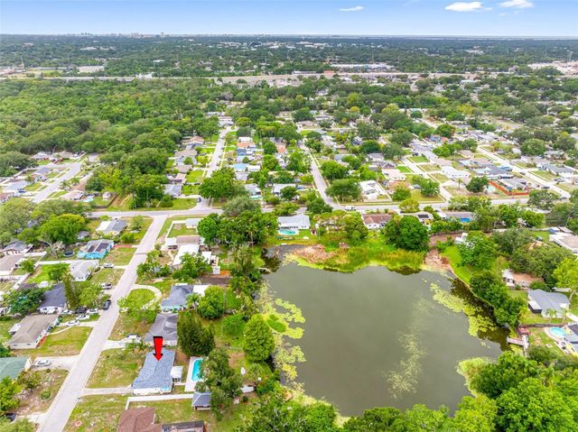 126 W GRAPEFRUIT CIRCLE, Clearwater, FL 33759