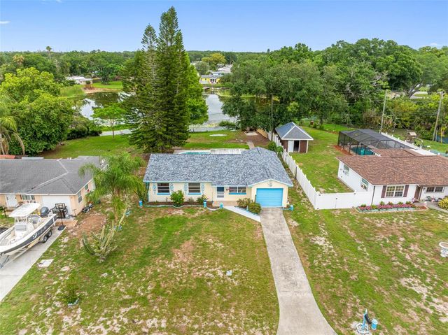 126 W GRAPEFRUIT CIRCLE, Clearwater, FL 33759