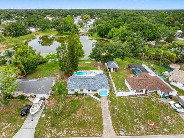 126 W GRAPEFRUIT CIRCLE, Clearwater, FL 33759