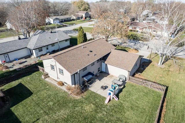 207 Silver DRIVE, Watertown, WI 53098