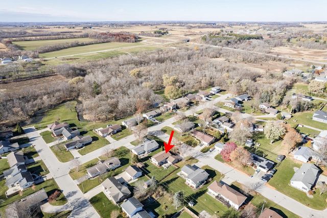 207 Silver DRIVE, Watertown, WI 53098