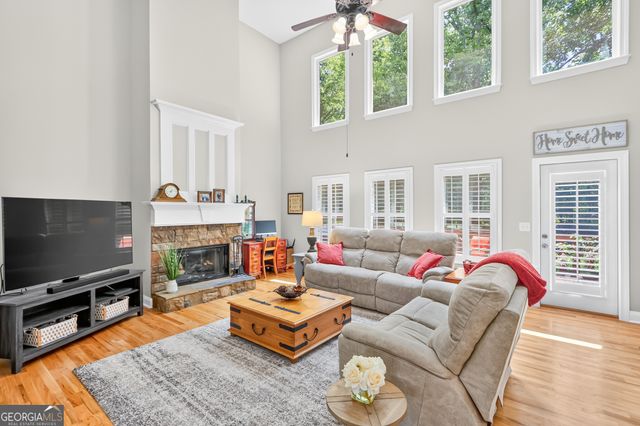 304 Crown Court, Canton, GA 30115