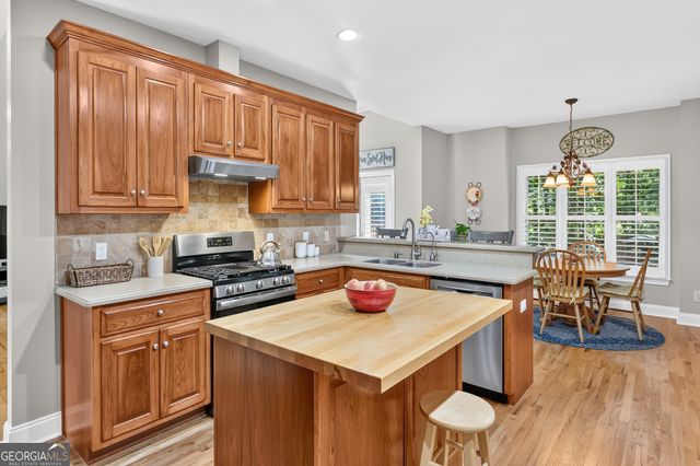 304 Crown Court, Canton, GA 30115