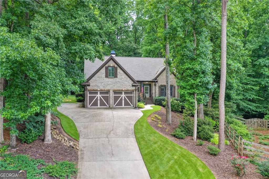 304 Crown Court, Canton, GA 30115