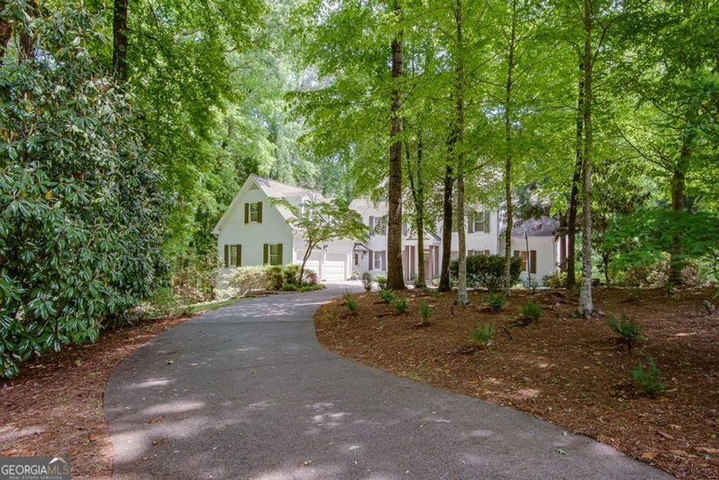 15305 Highgrove Road, Milton, GA 30004