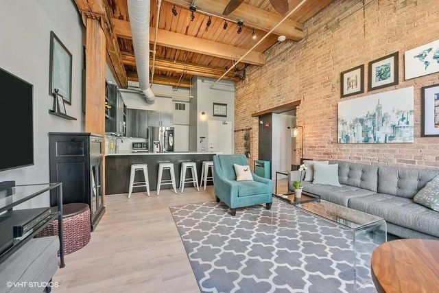 331 S Peoria Street 303, Chicago, IL 60607