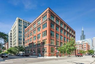 331 S Peoria Street 303, Chicago, IL 60607