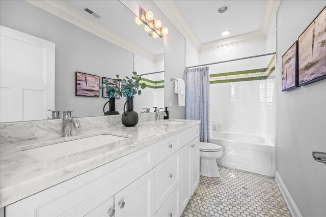 122 17th Street, Wilmette, IL 60091