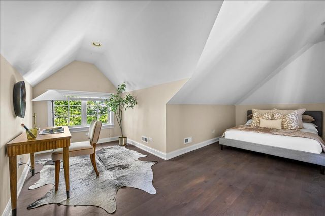 122 17th Street, Wilmette, IL 60091