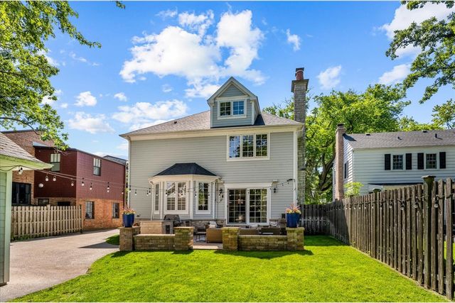 122 17th Street, Wilmette, IL 60091