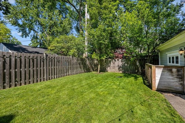 122 17th Street, Wilmette, IL 60091