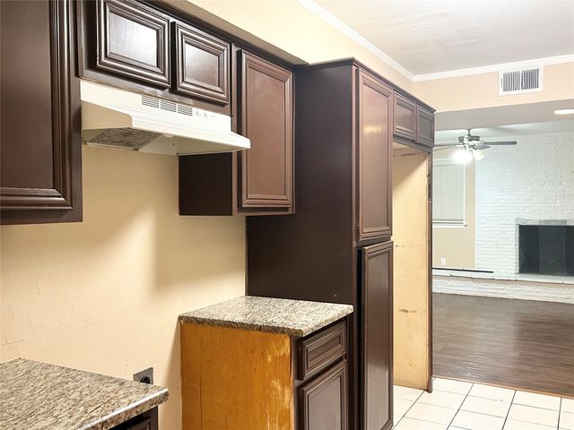 2219 Addington Street, Irving, TX 75062