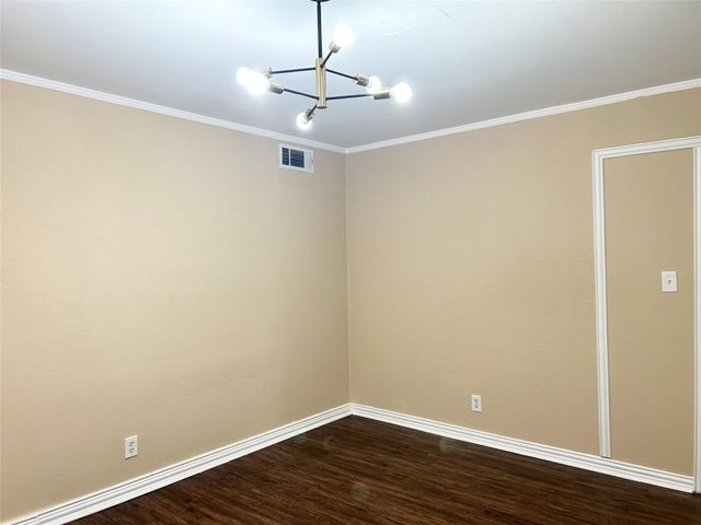 2219 Addington Street, Irving, TX 75062