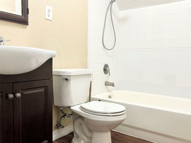 2219 Addington Street, Irving, TX 75062