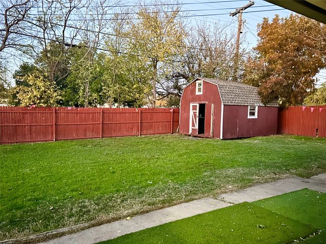 2219 Addington Street, Irving, TX 75062