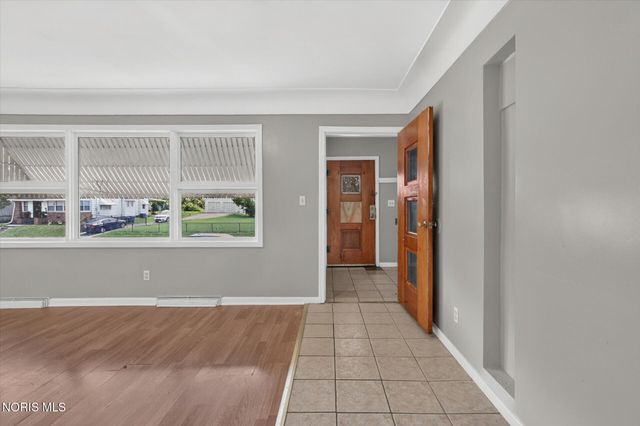 735 Russell Street, Toledo, OH 43608