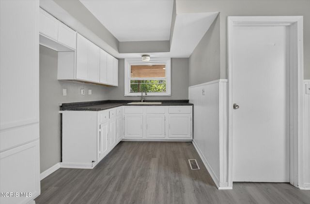 735 Russell Street, Toledo, OH 43608