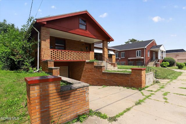 735 Russell Street, Toledo, OH 43608