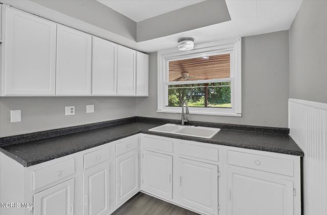 735 Russell Street, Toledo, OH 43608