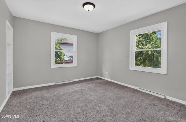 735 Russell Street, Toledo, OH 43608