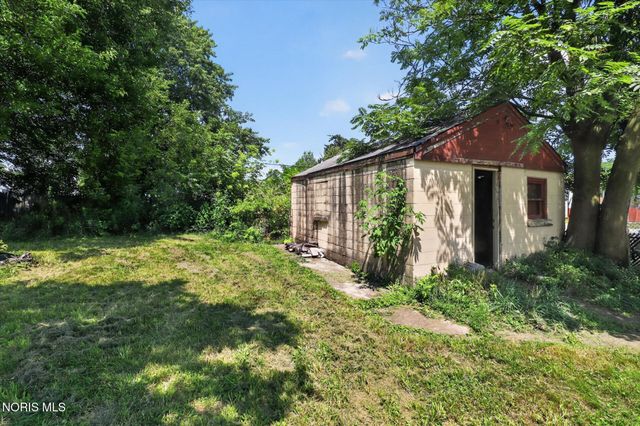 735 Russell Street, Toledo, OH 43608