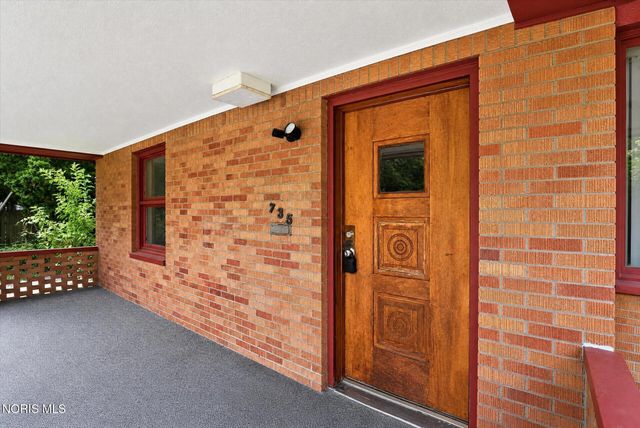 735 Russell Street, Toledo, OH 43608