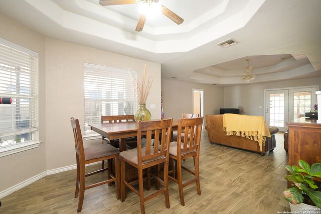 3322 W POPLAR ST, San Antonio, TX 78228