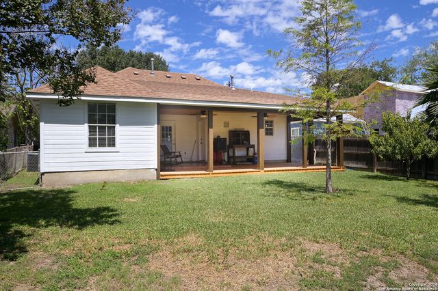 3322 W POPLAR ST, San Antonio, TX 78228