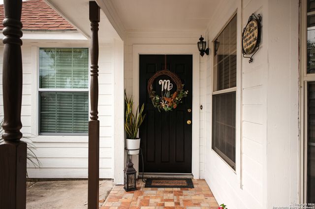 3322 W POPLAR ST, San Antonio, TX 78228