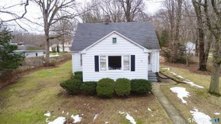 28 Barker Terrace, Wolcott, CT 06716
