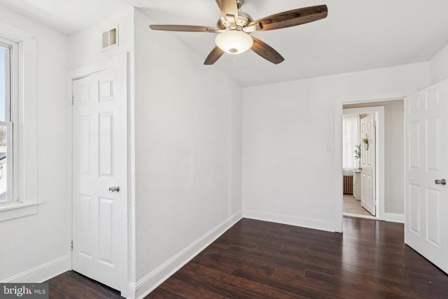 24 N CHESTER AVE, Riverside, NJ 08075