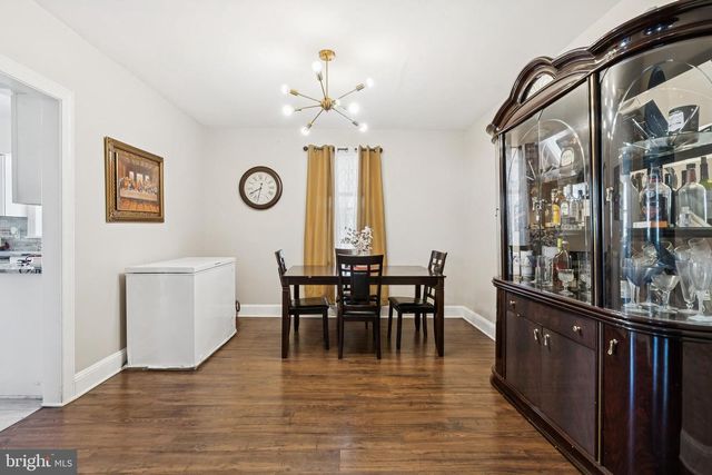 24 N CHESTER AVE, Riverside, NJ 08075