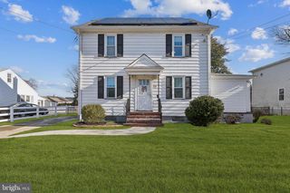 24 N CHESTER AVE, Riverside, NJ 08075