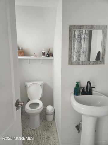 32 Beach Street, Sea Bright, NJ 07760