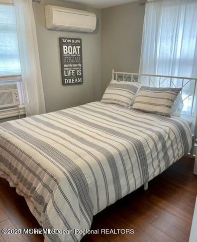 32 Beach Street, Sea Bright, NJ 07760