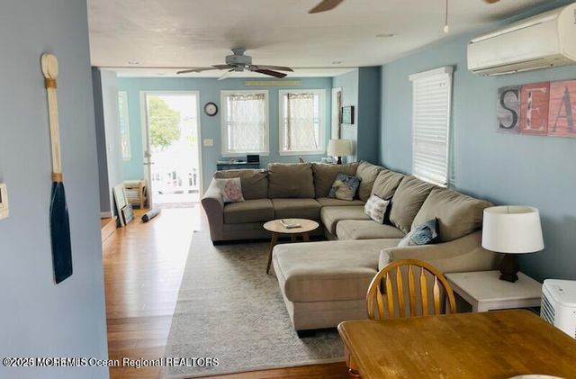 32 Beach Street, Sea Bright, NJ 07760