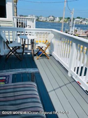 32 Beach Street, Sea Bright, NJ 07760