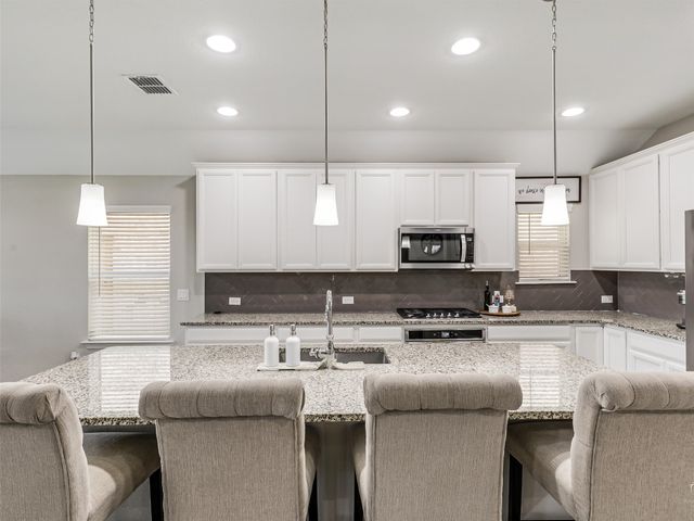 2809 Ranger Lane, Aubrey, TX 76227