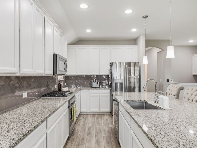 2809 Ranger Lane, Aubrey, TX 76227