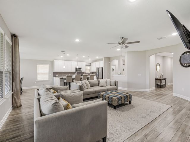 2809 Ranger Lane, Aubrey, TX 76227