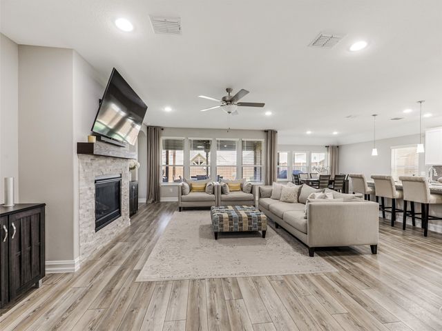 2809 Ranger Lane, Aubrey, TX 76227