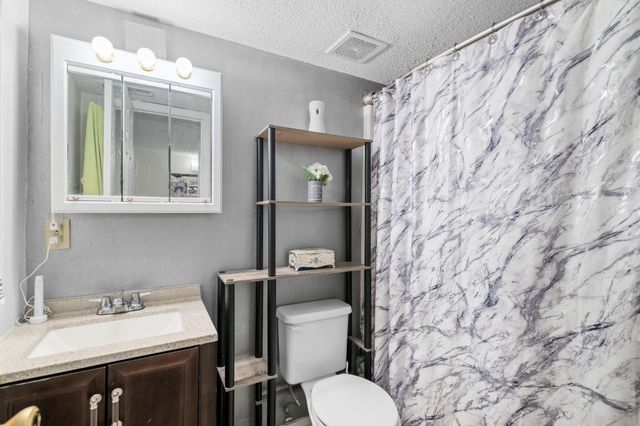 101 Old Ferry Road 12B, Shalimar, FL 32579