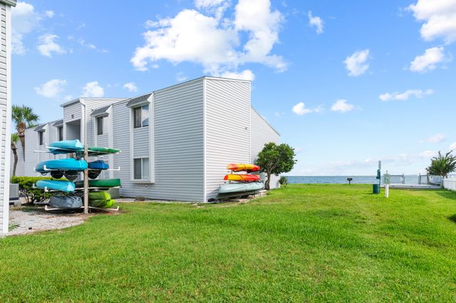 101 Old Ferry Road 12B, Shalimar, FL 32579