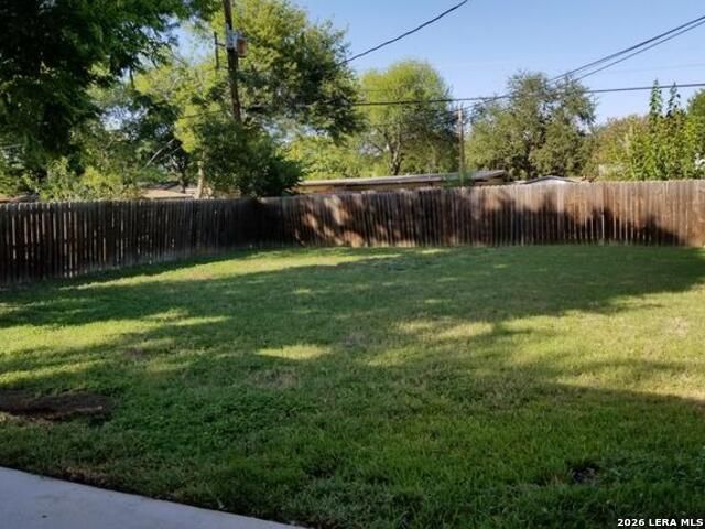 214 BEECHWOOD AVE, Universal City, TX 78148