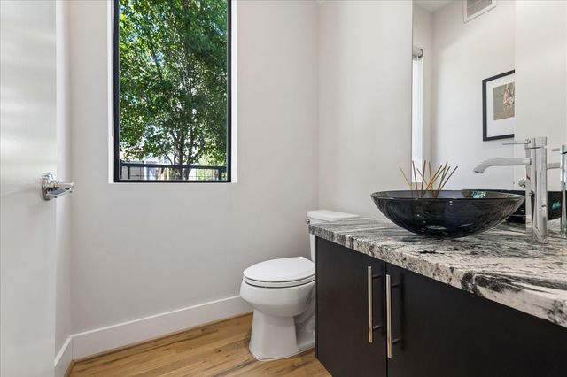 1311 Castle Court A, Houston, TX 77006