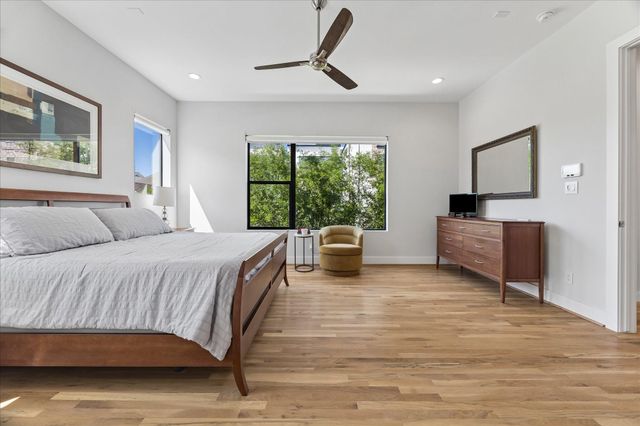 1311 Castle Court A, Houston, TX 77006