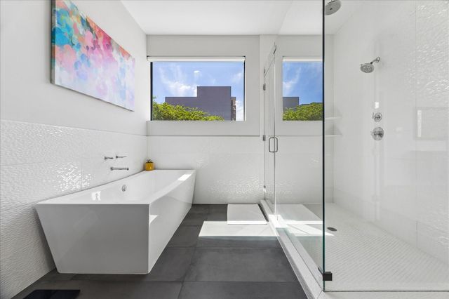 1311 Castle Court A, Houston, TX 77006