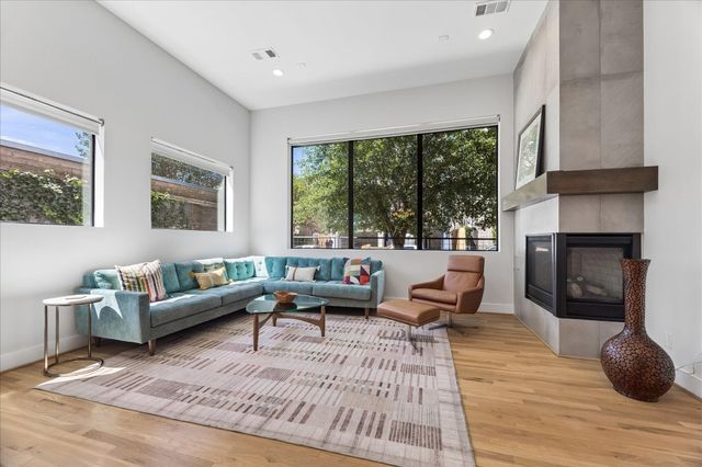 1311 Castle Court A, Houston, TX 77006